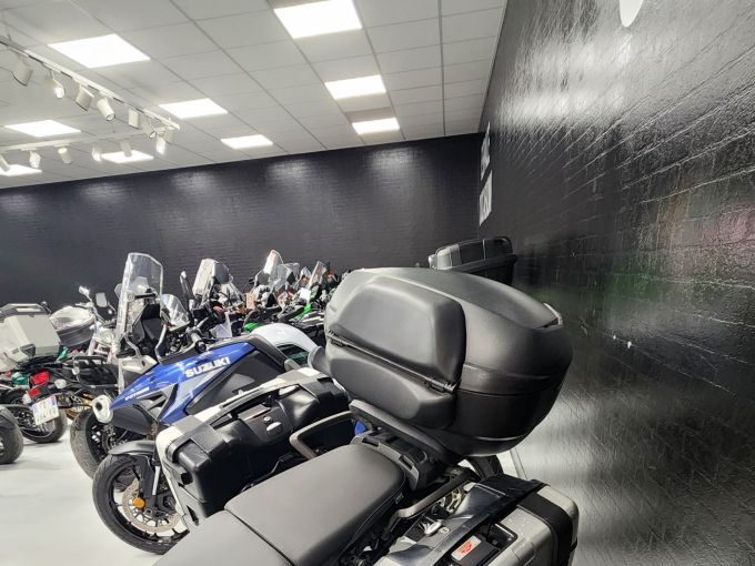 TRIUMPH TIGER 800 XRX 4