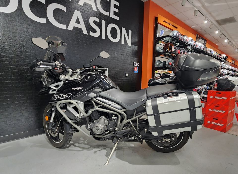 TRIUMPH TIGER 800 XRX 4
