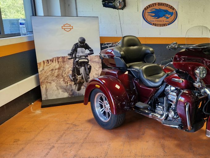 HARLEY-DAVIDSON TRIKE TRI GLIDE 1745 ULTRA 4