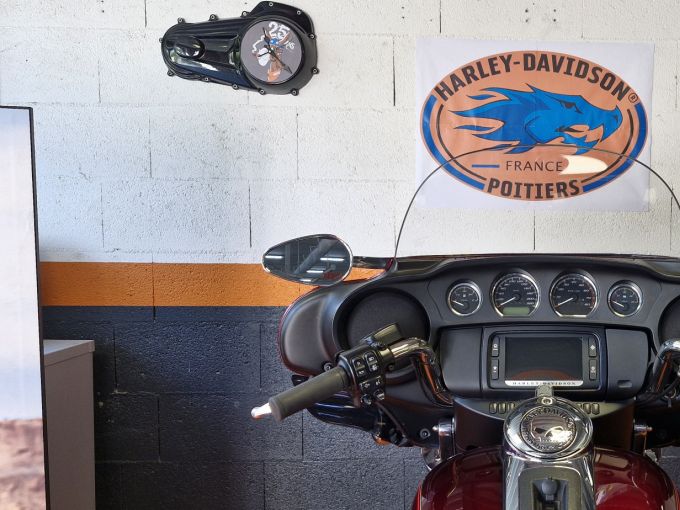 HARLEY-DAVIDSON TRIKE TRI GLIDE 1745 ULTRA 4