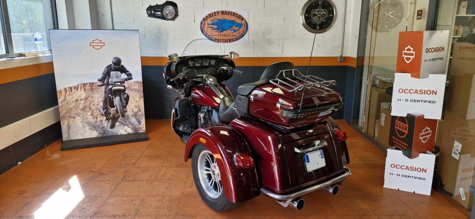 HARLEY-DAVIDSON TRIKE TRI GLIDE 1745 ULTRA 4