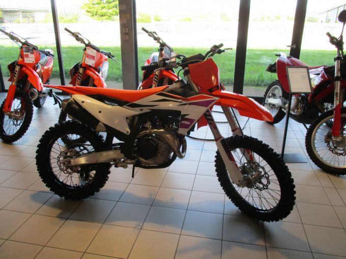KTM 450 SX-F 4