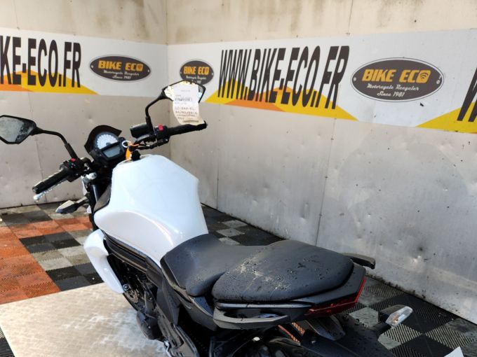 KAWASAKI ER-6 4