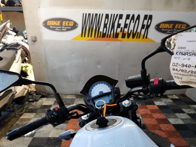 KAWASAKI ER-6 4
