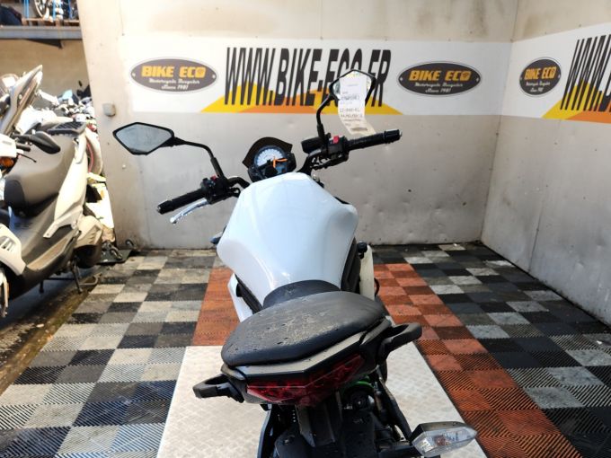 KAWASAKI ER-6 4