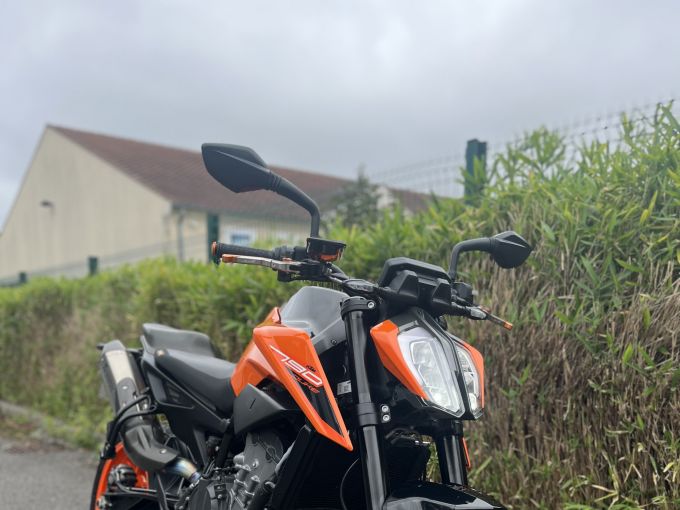 KTM 790 DUKE 4