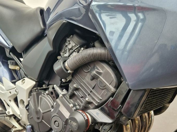 HONDA CBF 600 S 4