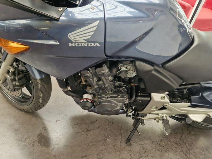 HONDA CBF 600 S 4