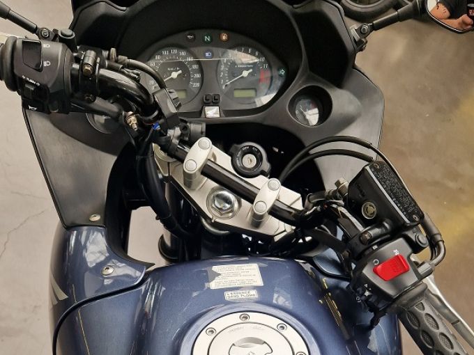 HONDA CBF 600 S 4