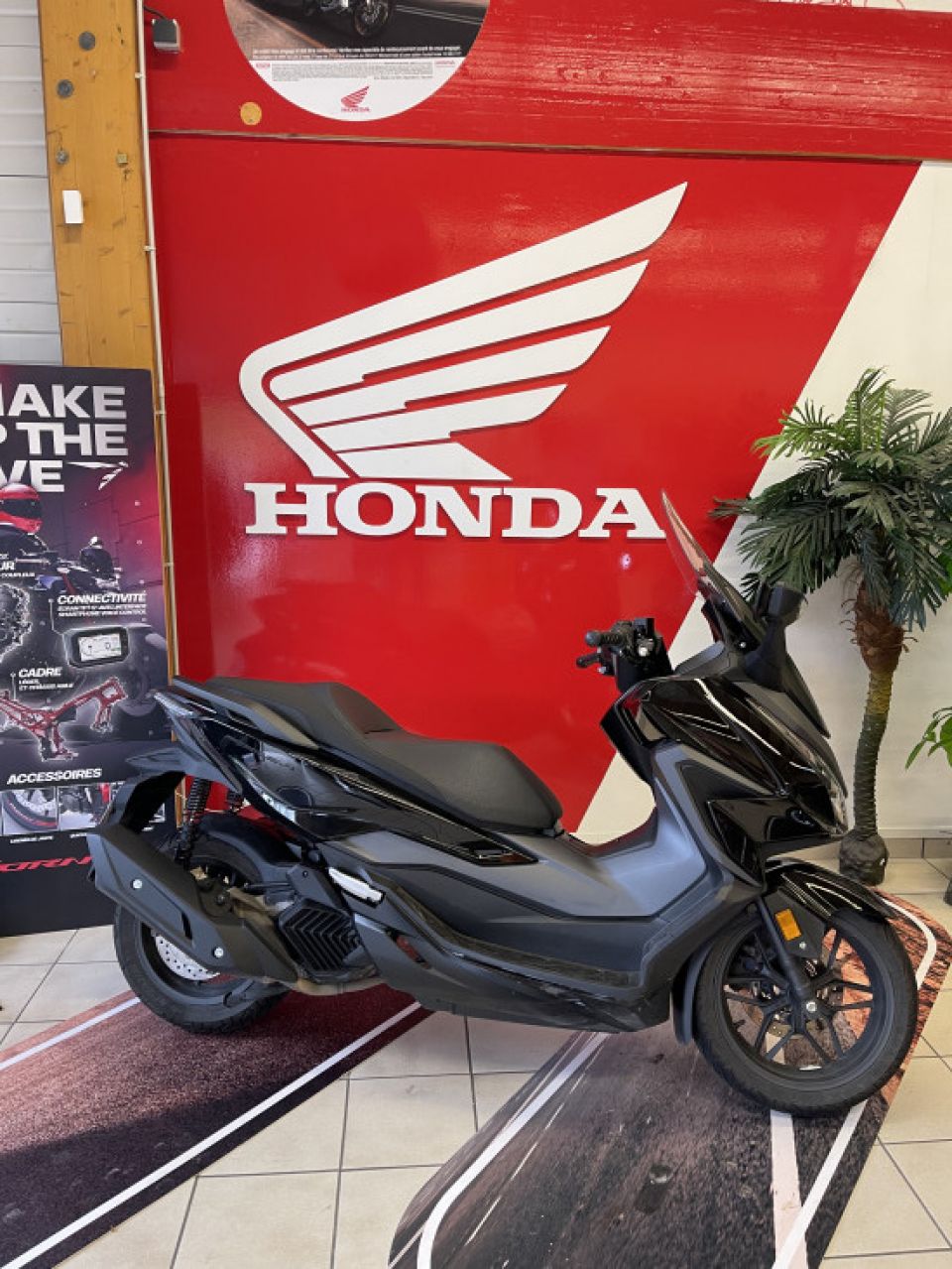 HONDA FORZA 125 ABS 4