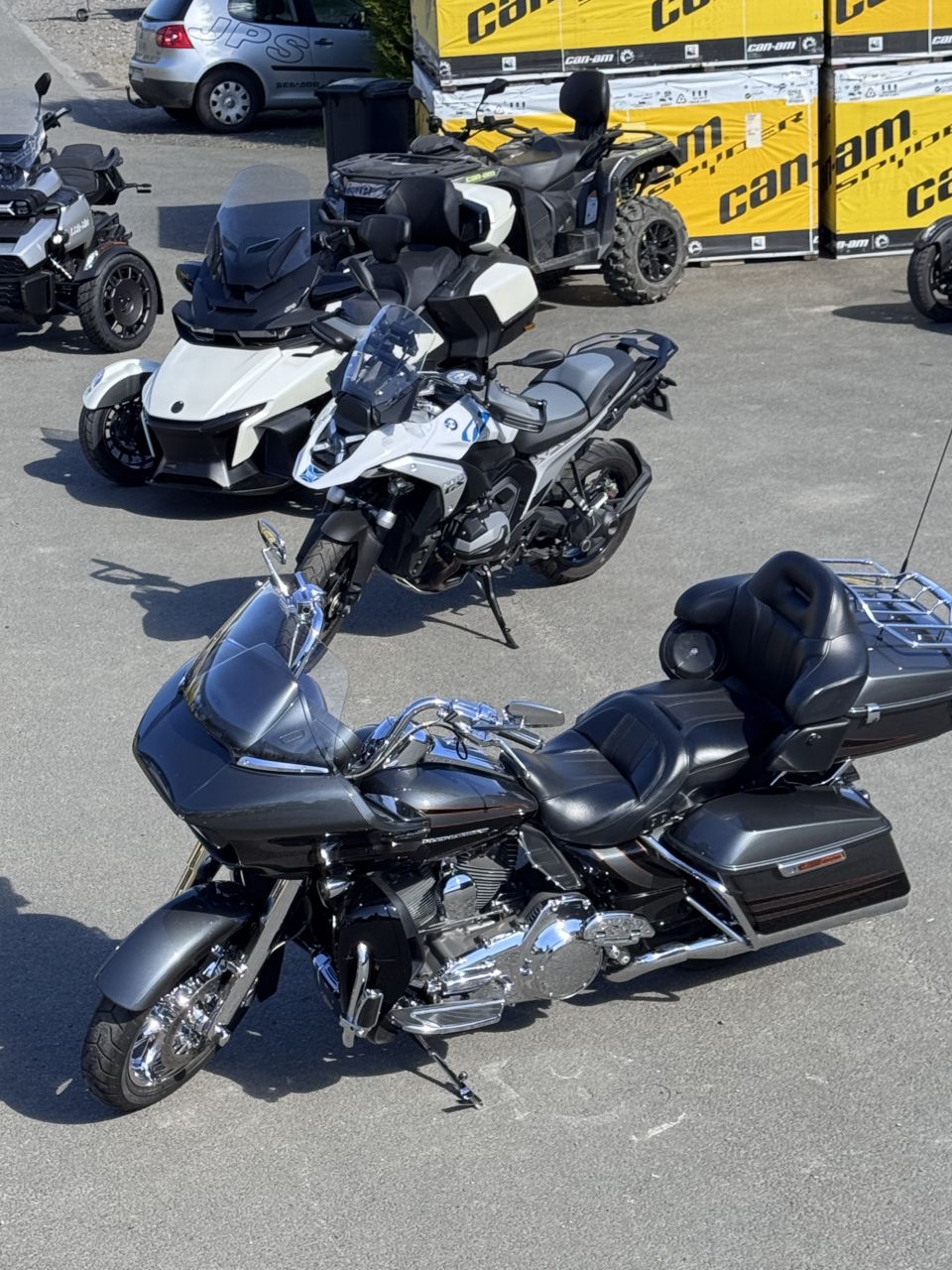 HARLEY-DAVIDSON TOURING ROAD GLIDE 1800 CVO 4