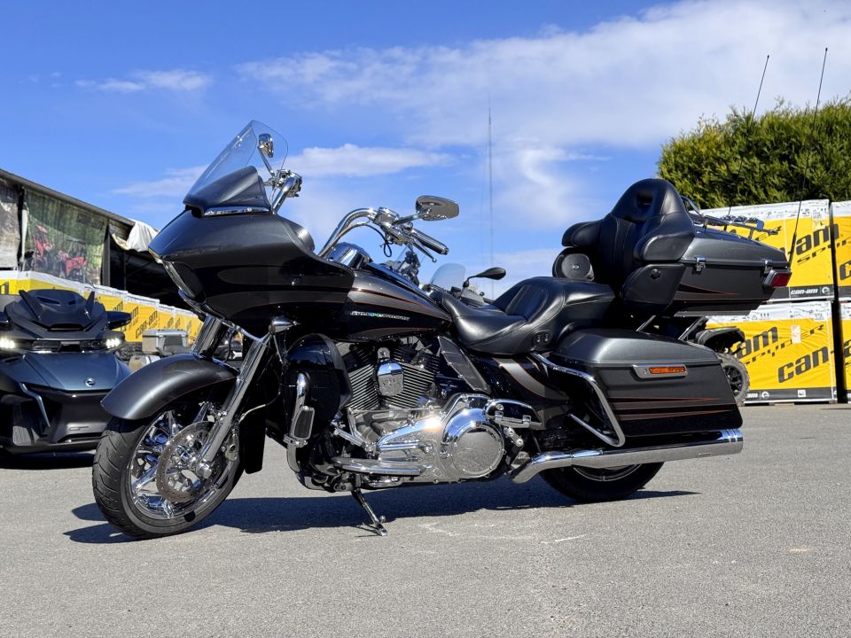 HARLEY-DAVIDSON TOURING ROAD GLIDE 1800 CVO 4