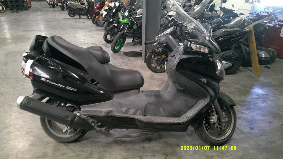 SUZUKI BURGMAN 650 4