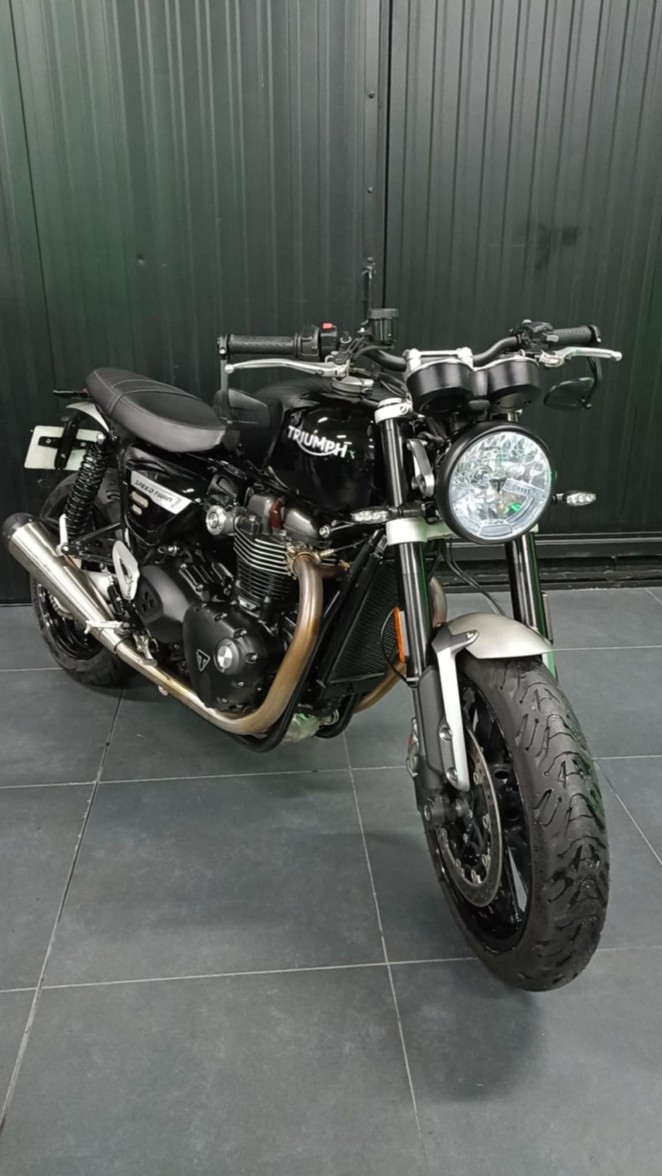 TRIUMPH SPEED TWIN 1200 4