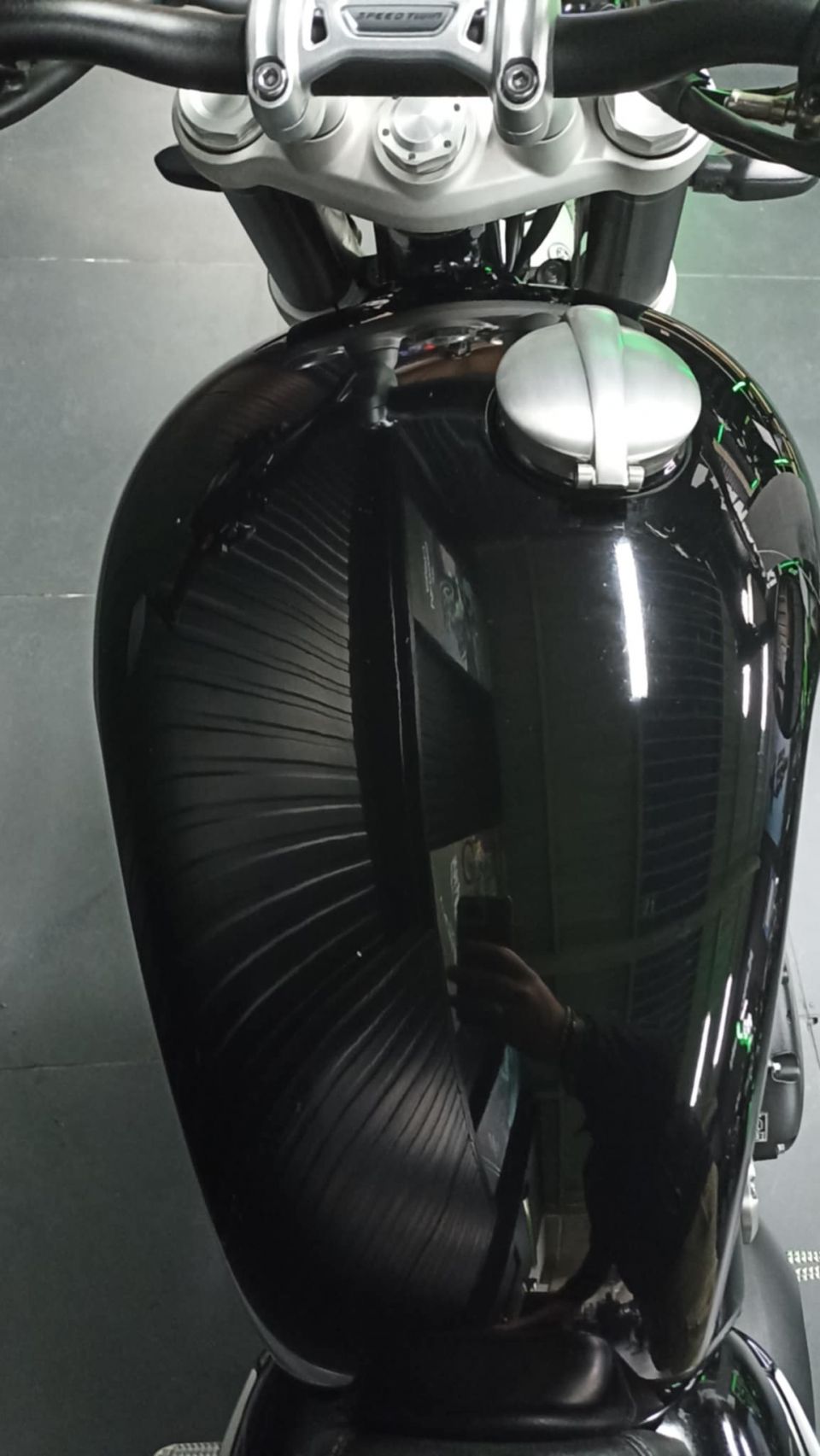 TRIUMPH SPEED TWIN 1200 4