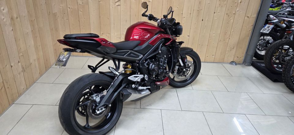 TRIUMPH STREET TRIPLE 765 RS 4