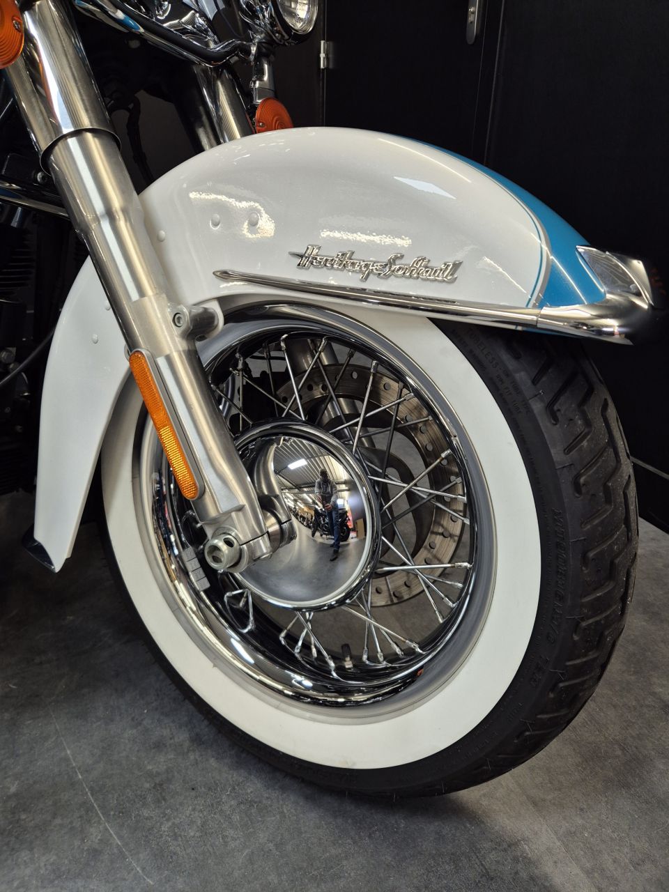 HARLEY-DAVIDSON SOFTAIL HERITAGE 1690 CLASSIC 4