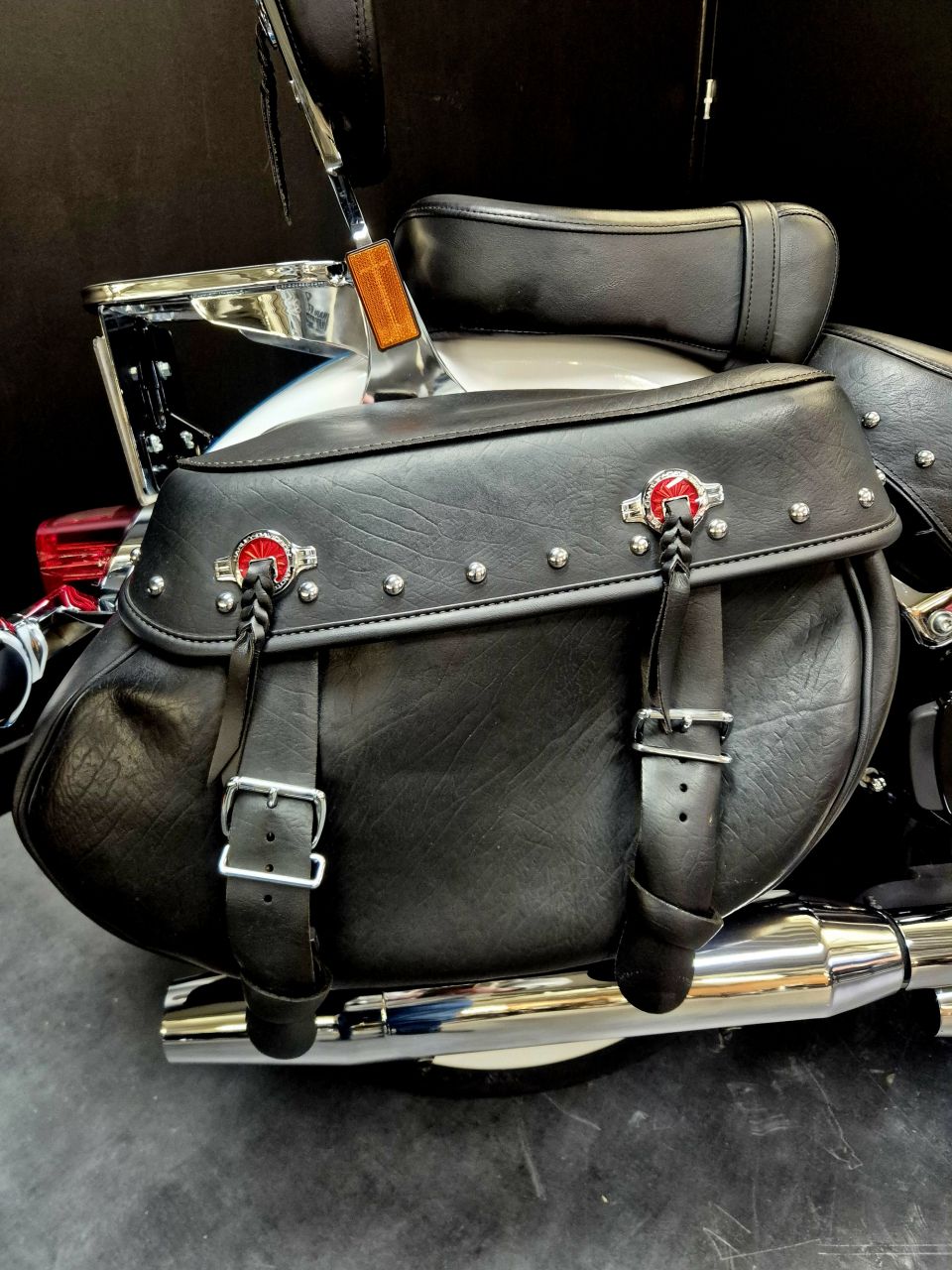 HARLEY-DAVIDSON SOFTAIL HERITAGE 1690 CLASSIC 4