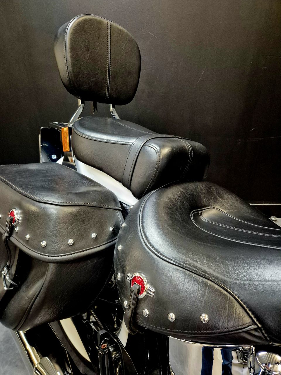 HARLEY-DAVIDSON SOFTAIL HERITAGE 1690 CLASSIC 4