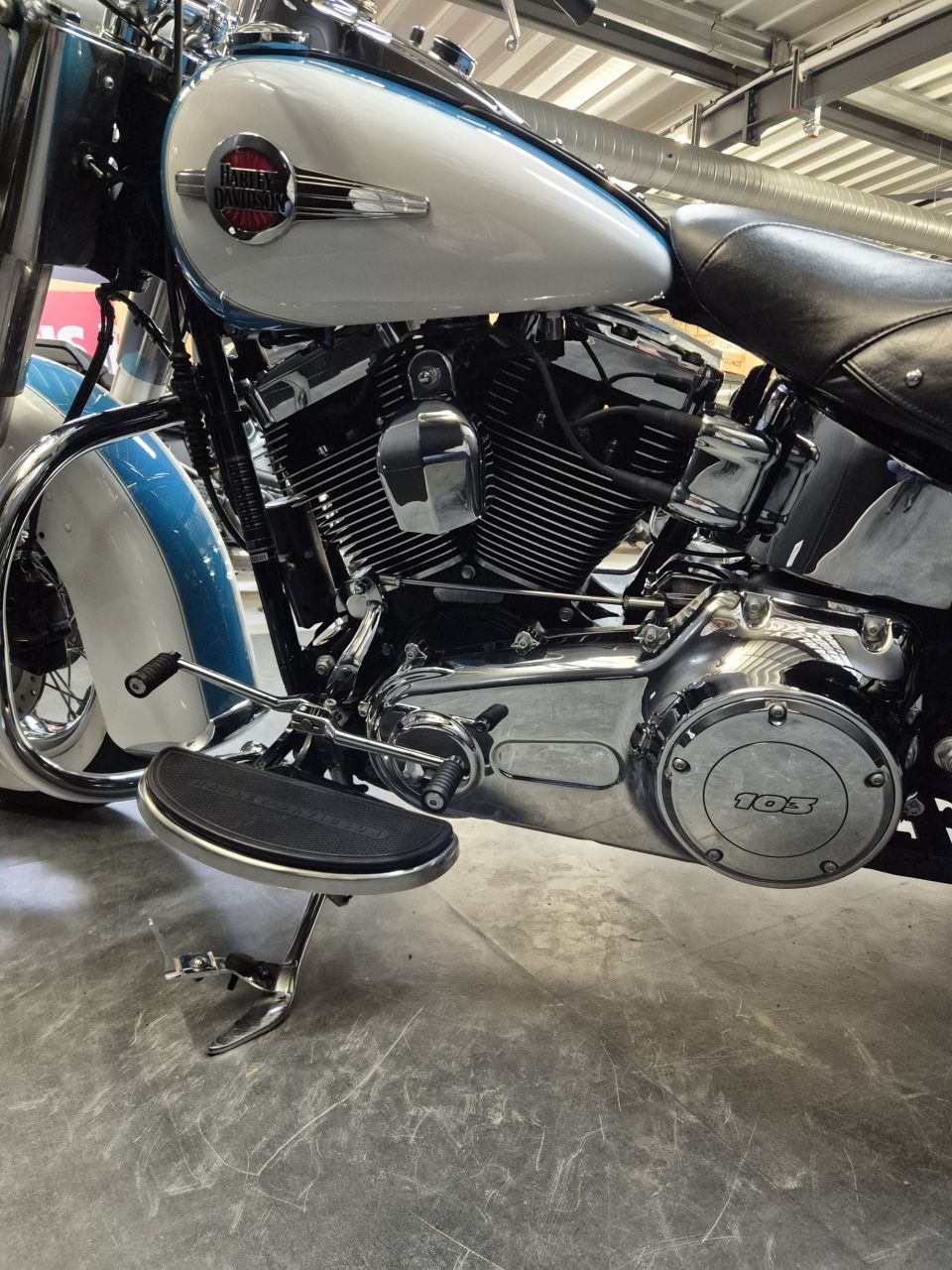 HARLEY-DAVIDSON SOFTAIL HERITAGE 1690 CLASSIC 4