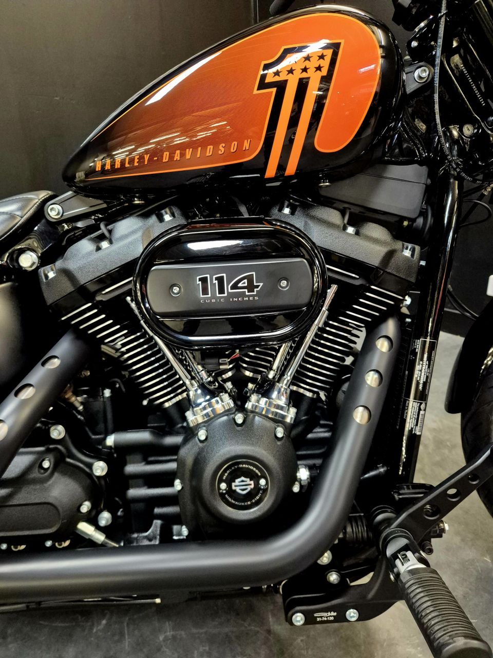 HARLEY-DAVIDSON SOFTAIL STREET BOB 1868 4