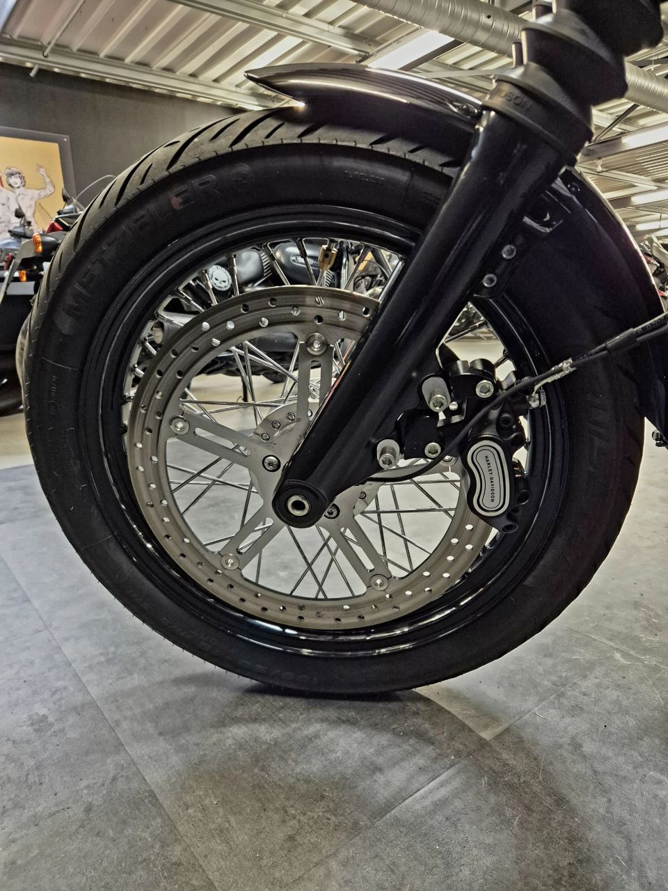 HARLEY-DAVIDSON SOFTAIL STREET BOB 1868 4