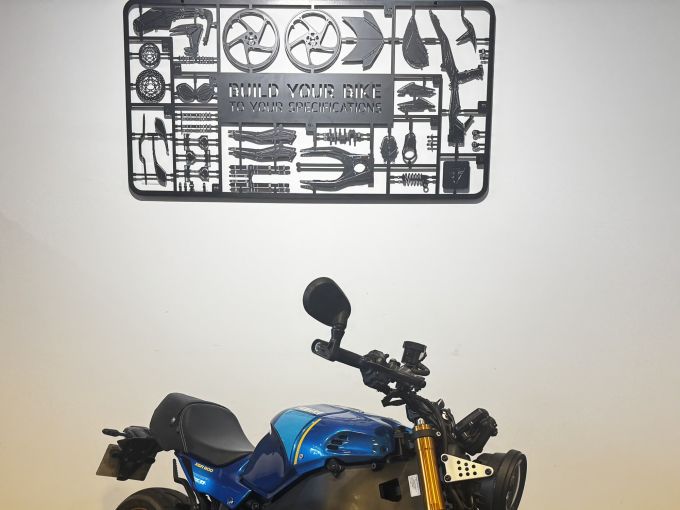 YAMAHA XSR 900 ABS 4