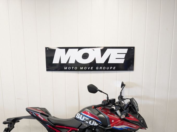 SUZUKI GSX-8S SERT 4