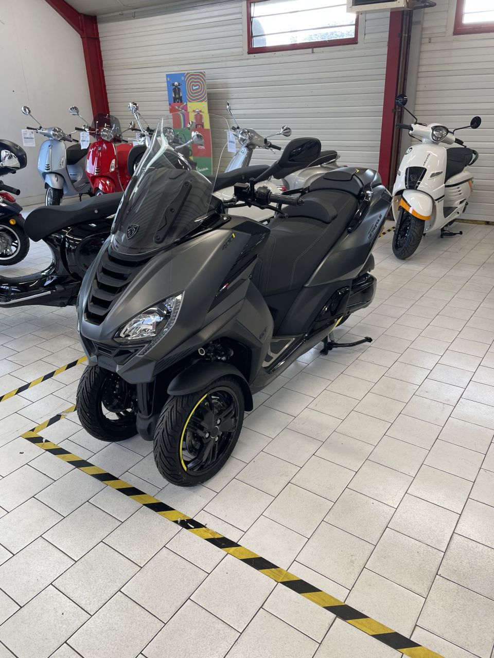 PEUGEOT METROPOLIS 400 GT 4