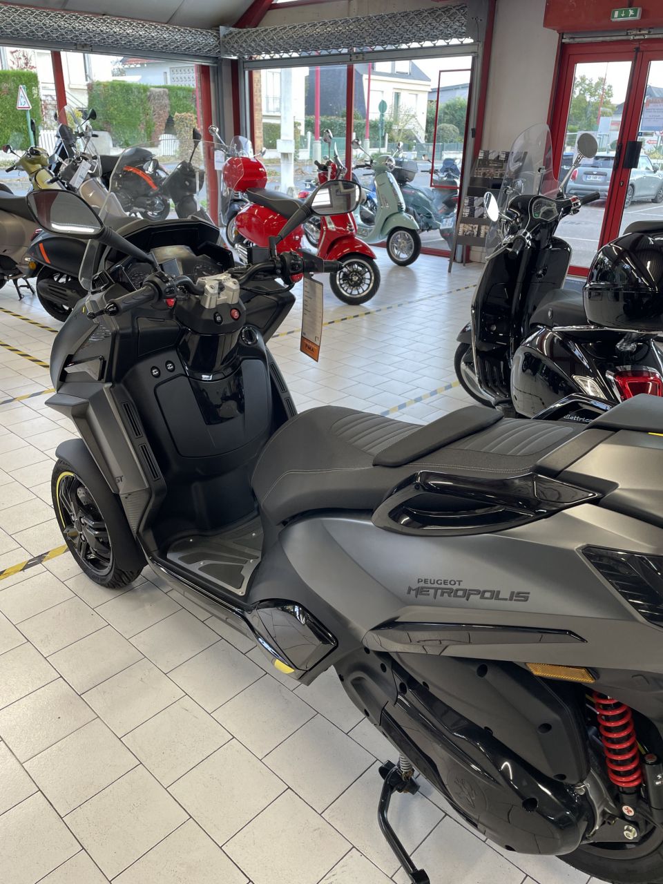 PEUGEOT METROPOLIS 400 GT 4