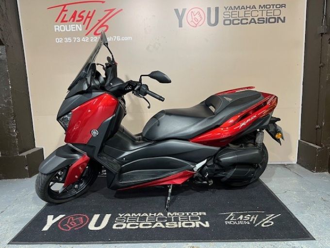 YAMAHA XMAX 125 4