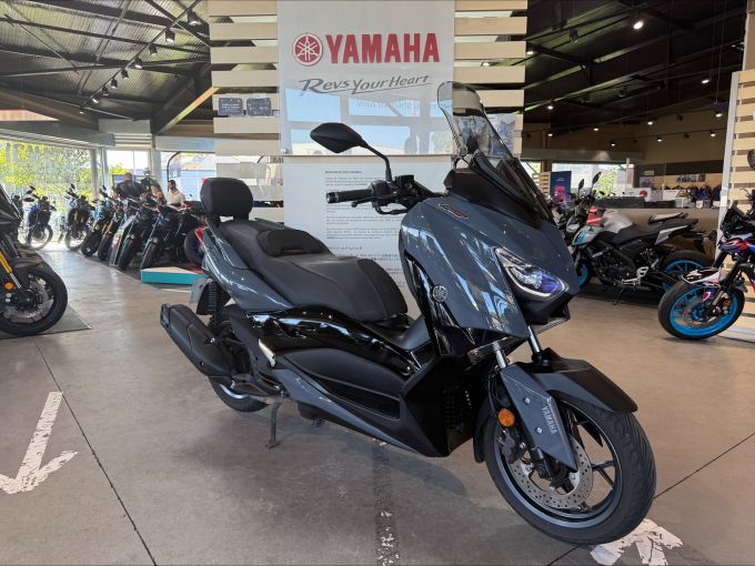 YAMAHA XMAX 125 TECH MAX 4