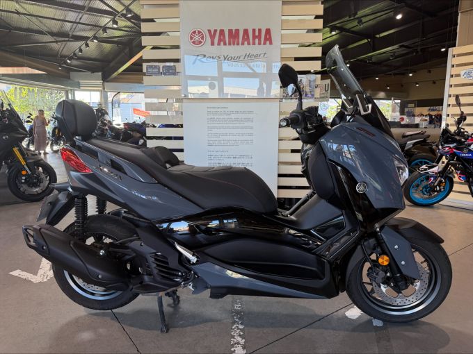YAMAHA XMAX 125 TECH MAX 4