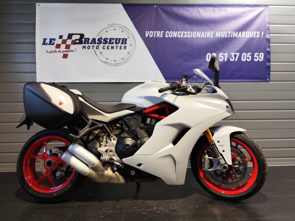 DUCATI SUPERSPORT 939S 4