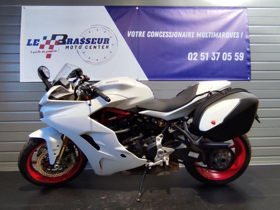 DUCATI SUPERSPORT 939S 4