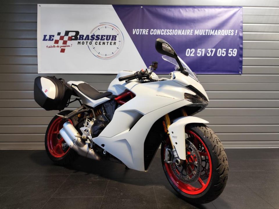 DUCATI SUPERSPORT 939S 4