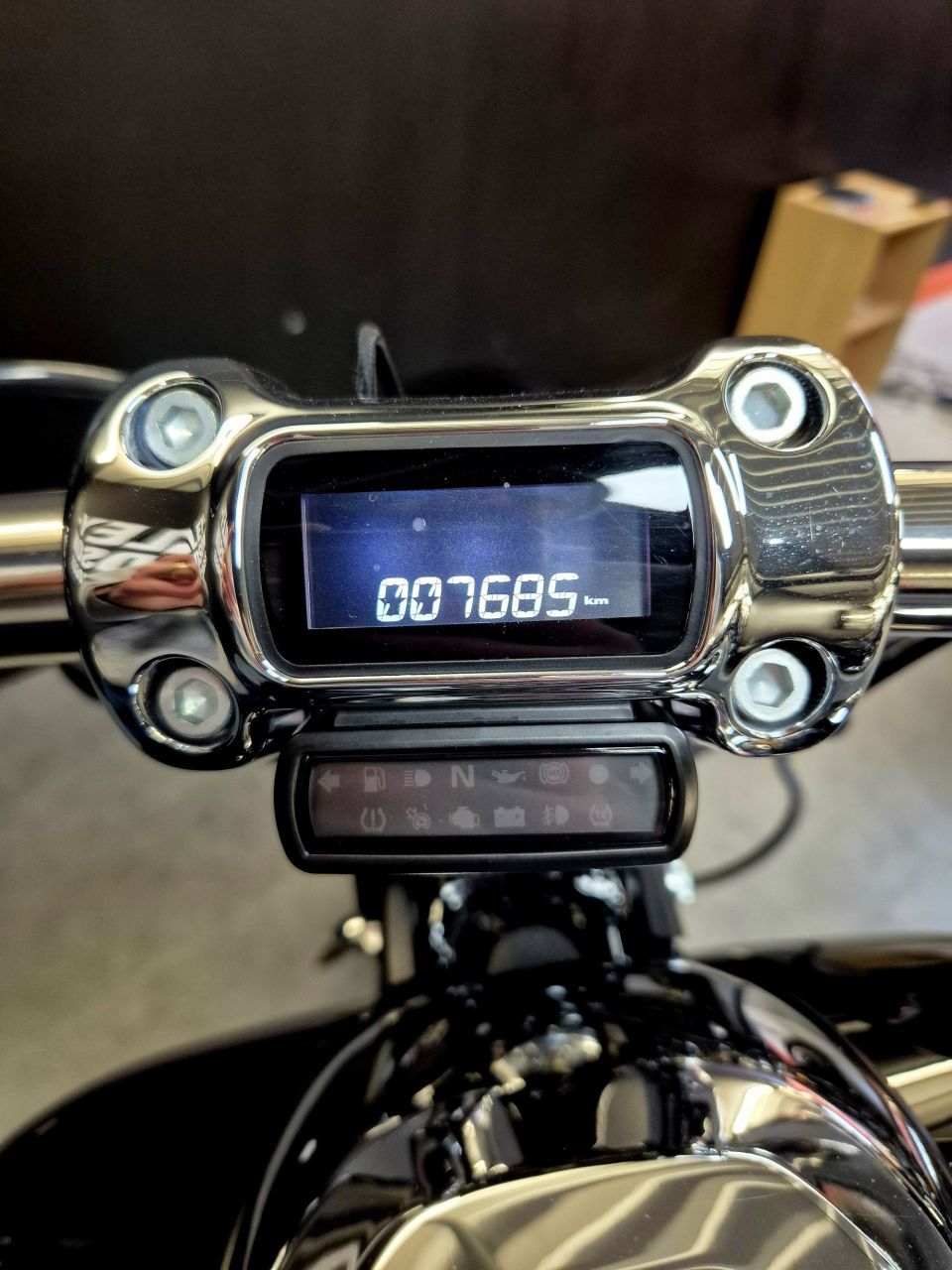 HARLEY-DAVIDSON SOFTAIL BREAKOUT 1923 4