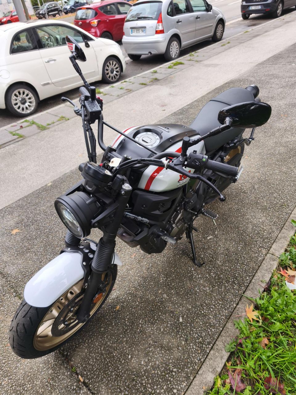 YAMAHA XSR 700 XTRIBUTE 35KW 4