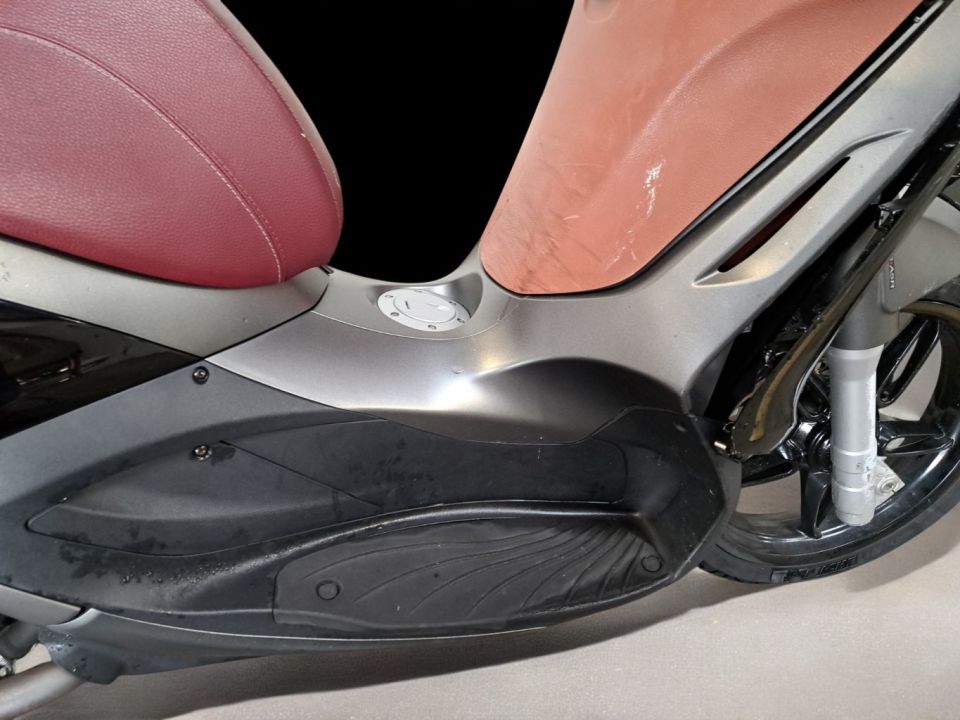 PIAGGIO BEVERLY 350 4