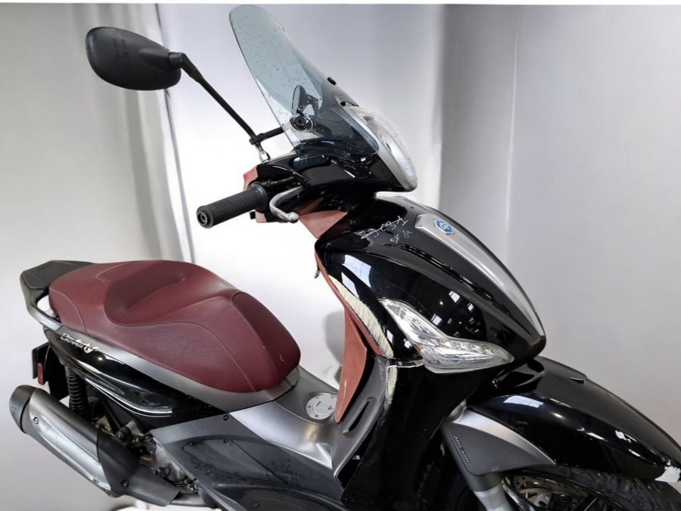 PIAGGIO BEVERLY 350 4