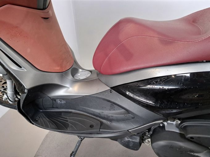 PIAGGIO BEVERLY 350 4