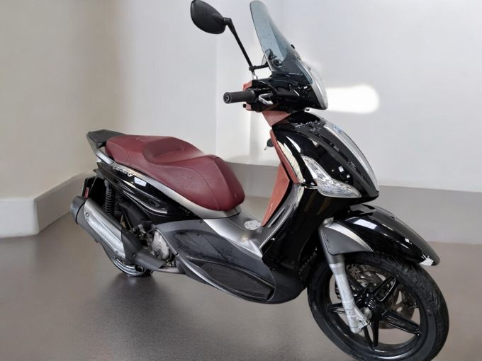 PIAGGIO BEVERLY 350 4