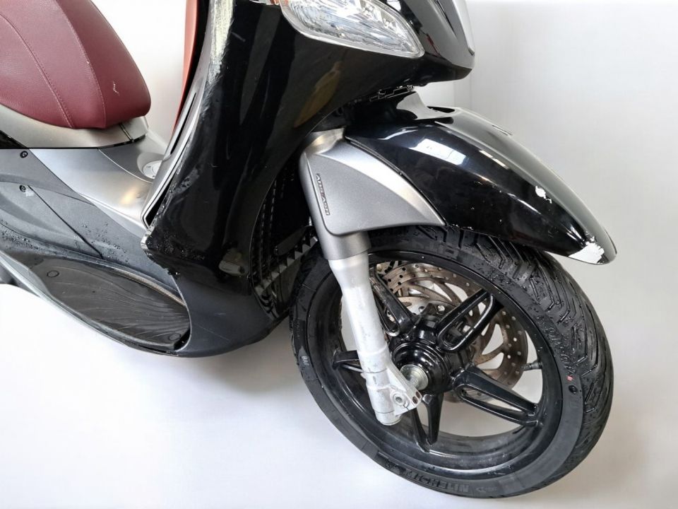 PIAGGIO BEVERLY 350 4