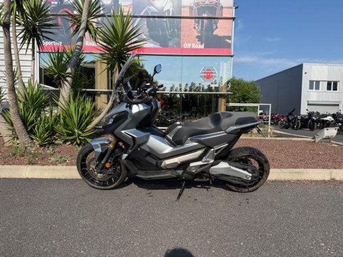 HONDA X-ADV 750 4