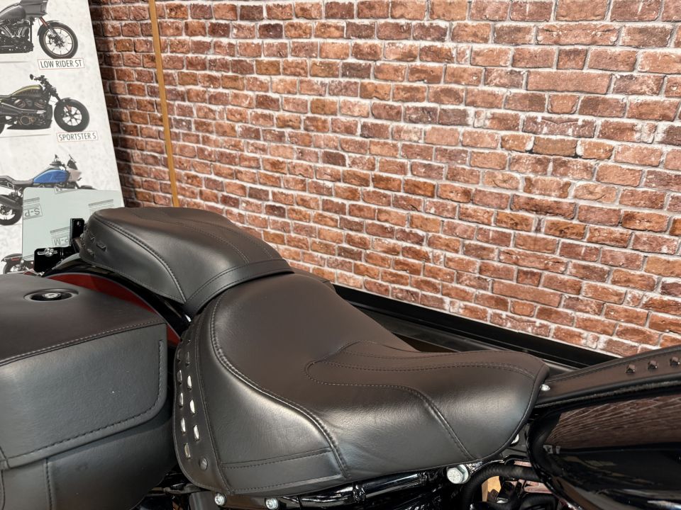 HARLEY-DAVIDSON SOFTAIL HERITAGE 1923 CLASSIC 4