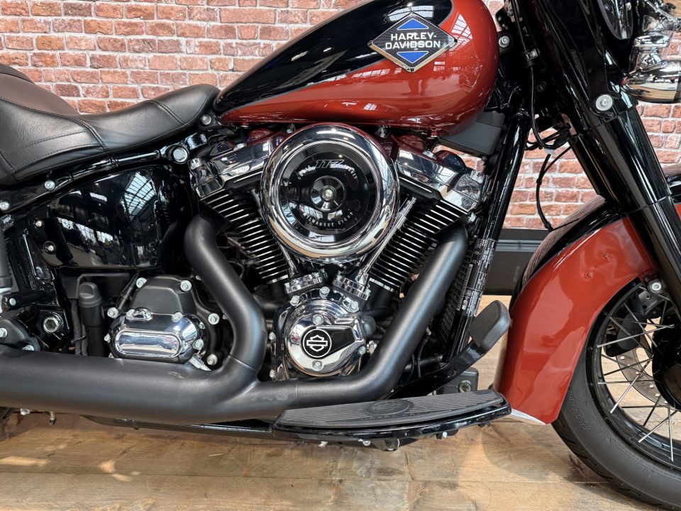 HARLEY-DAVIDSON SOFTAIL HERITAGE 1923 CLASSIC 4