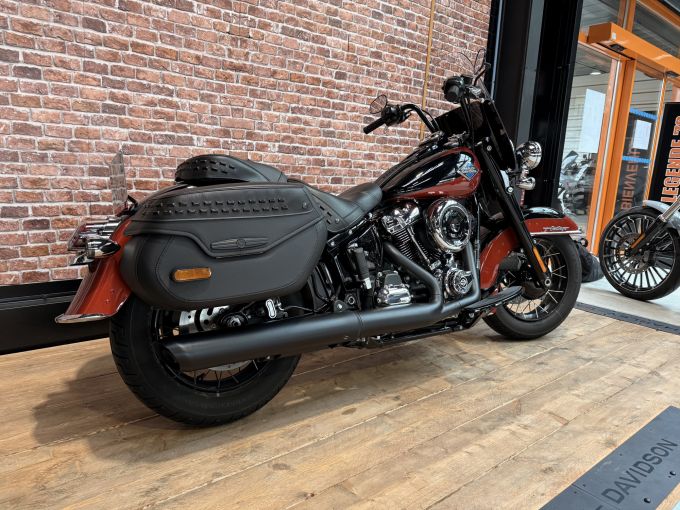 HARLEY-DAVIDSON SOFTAIL HERITAGE 1923 CLASSIC 4