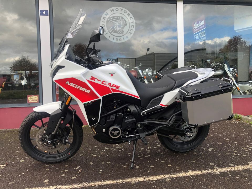MOTO MORINI X-cape 650 4