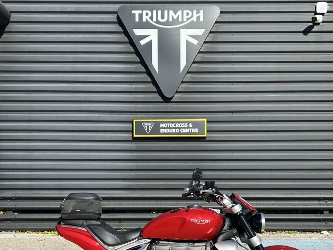 TRIUMPH ROCKET 3 R 4