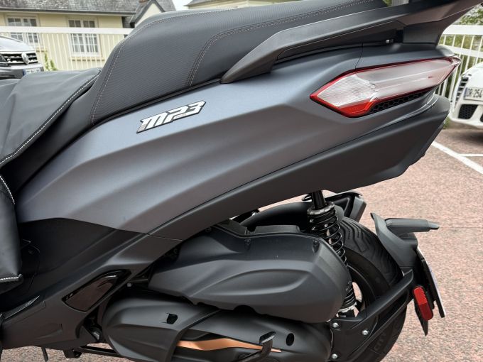 PIAGGIO MP3 530 HPE EXCLUSIVE 4